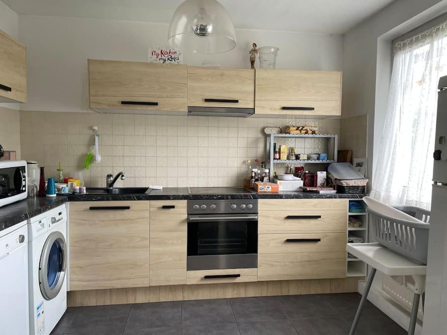 Luminous Apartment In Kehl Near Strasbourg, Conveniently Located Next To A Tram Stop With Direct Access To Strasbourg City Centre Eksteriør bilde