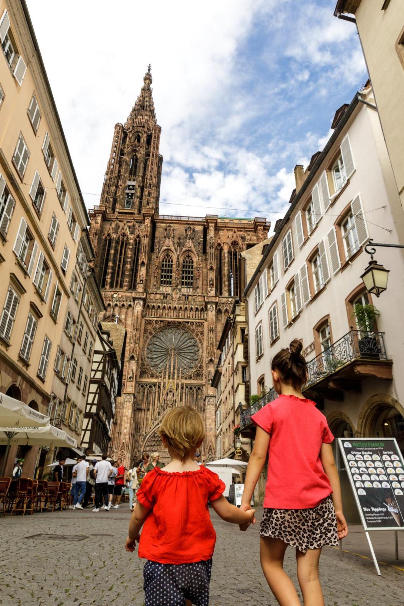 Luminous Apartment In Kehl Near Strasbourg, Conveniently Located Next To A Tram Stop With Direct Access To Strasbourg City Centre Eksteriør bilde