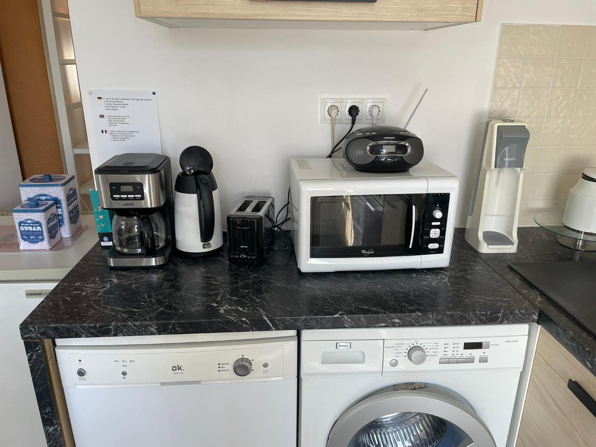 Luminous Apartment In Kehl Near Strasbourg, Conveniently Located Next To A Tram Stop With Direct Access To Strasbourg City Centre Eksteriør bilde